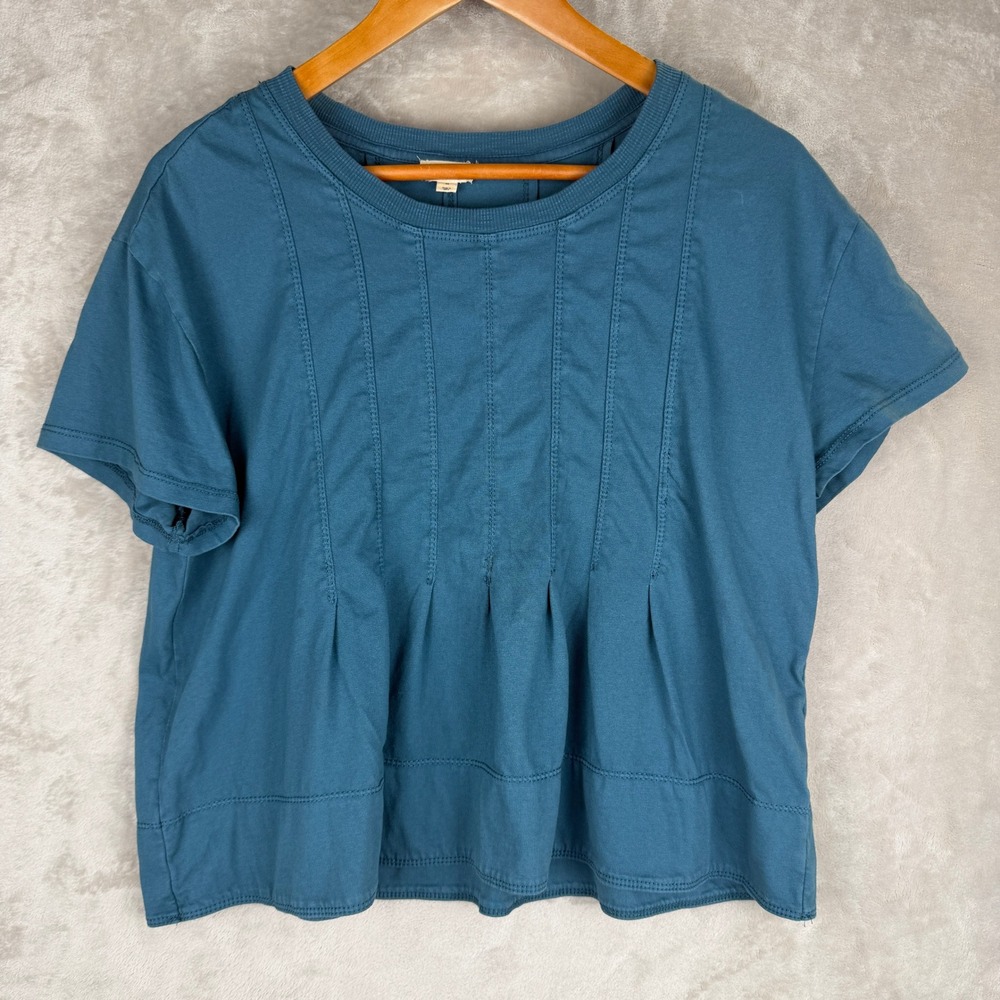 Teal Blue Pintuck Pleated Short Sleeve Crew Neck Knit Top Relaxed Fit